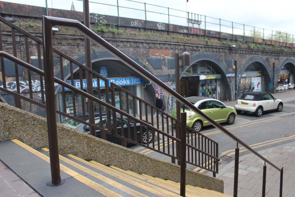 Brixton Leisure Centre_Continulux_Footfall Lighting Ltd (5)